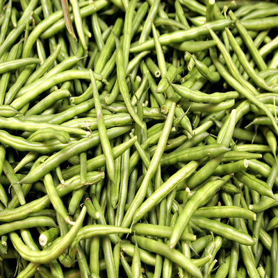 Beans long green seeds